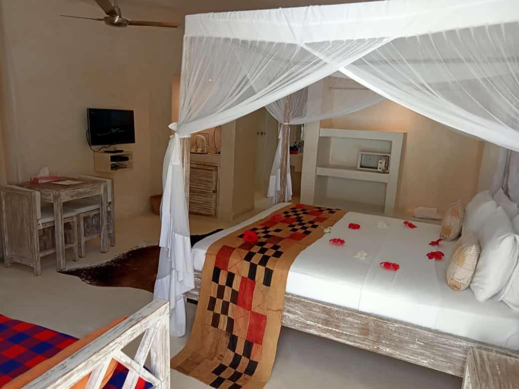 The Villa Luxury Suites Hotel Diani Beach Exteriér fotografie